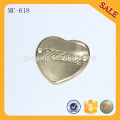 MC618 Heart shape custom made metal logo for clothing